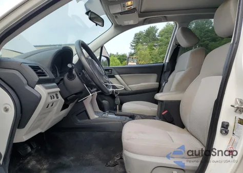 2015 Subaru Forester 2.5I Premium из США, поврежденный, VIN JF2SJADC4FH573804